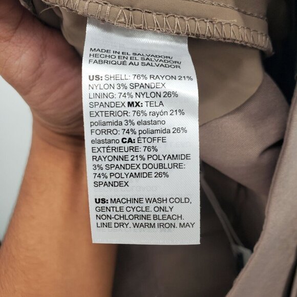 Chico's So Slimming 360 Brigitte Basic Slit Ankle Pants Women Size 6 NWT - Picture 8 of 14